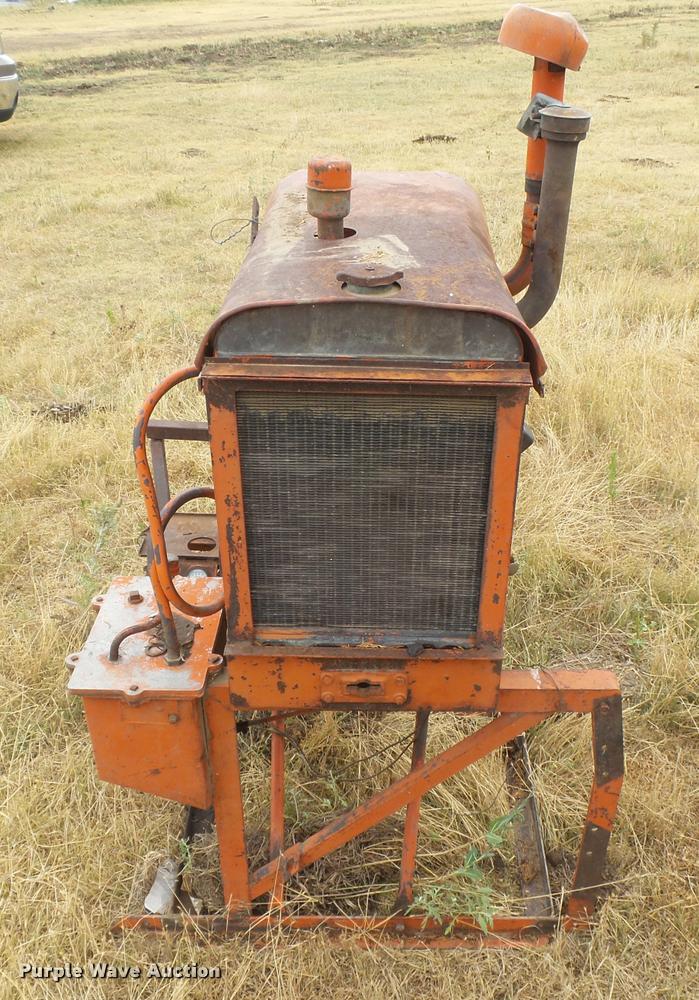 image for item DC3982 Four cylinder gas irrigation engine