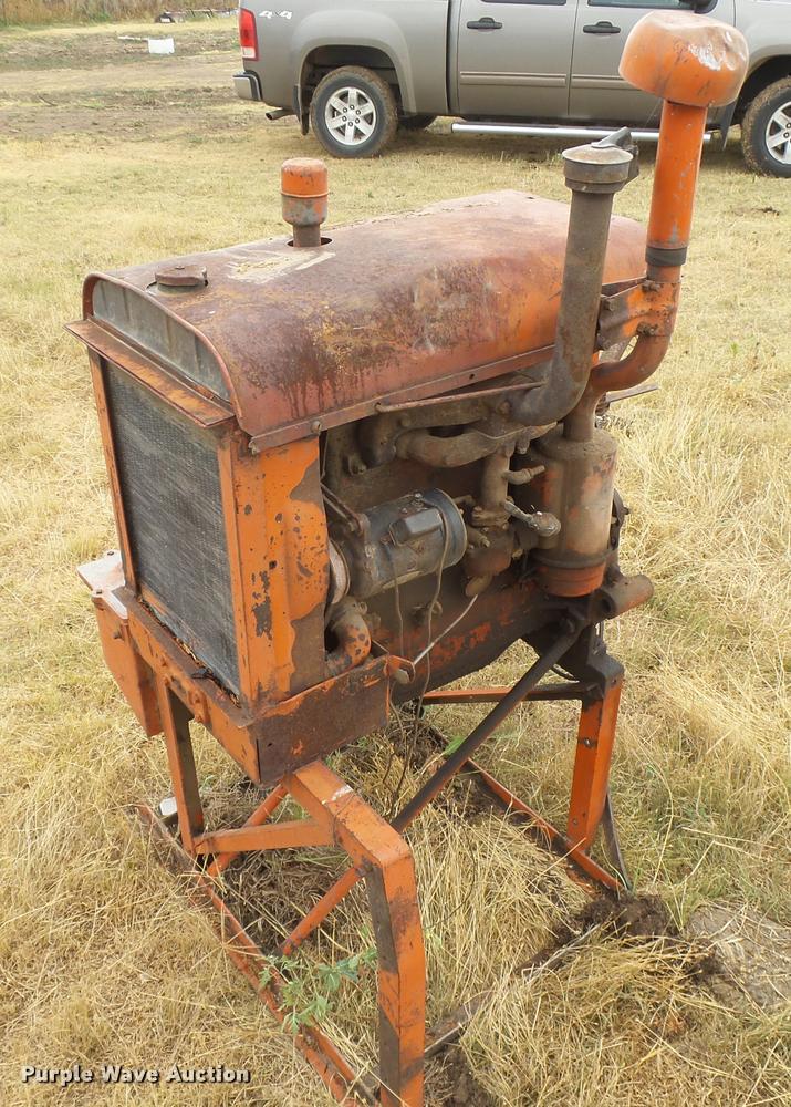 image for item DC3982 Four cylinder gas irrigation engine