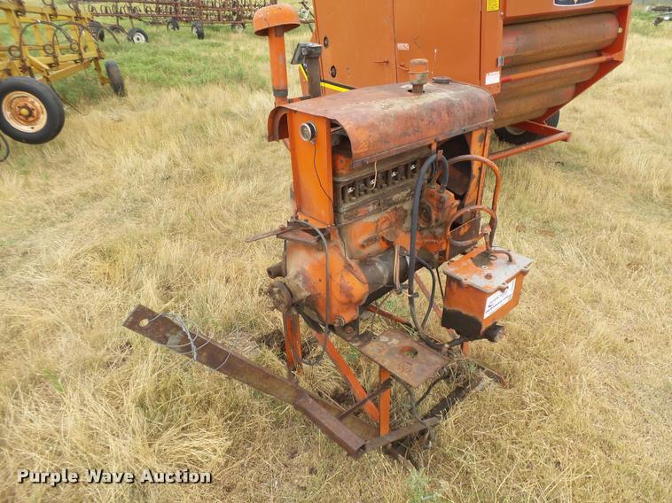 image for item DC3982 Four cylinder gas irrigation engine