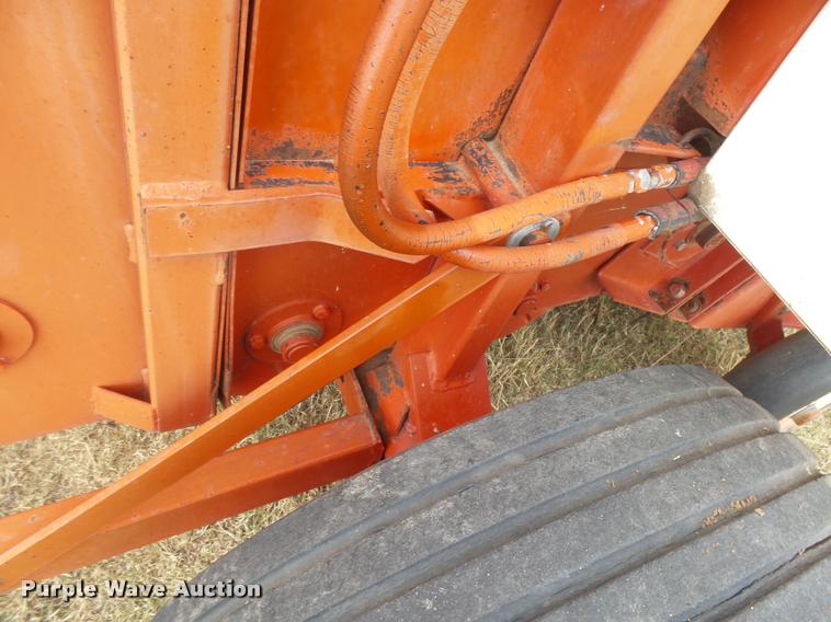 image for item DC3983 OMC 596 Series II round baler