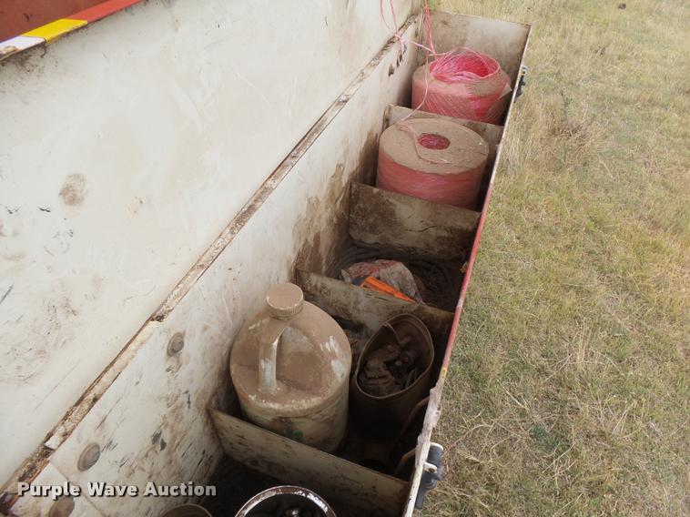 image for item DC3983 OMC 596 Series II round baler