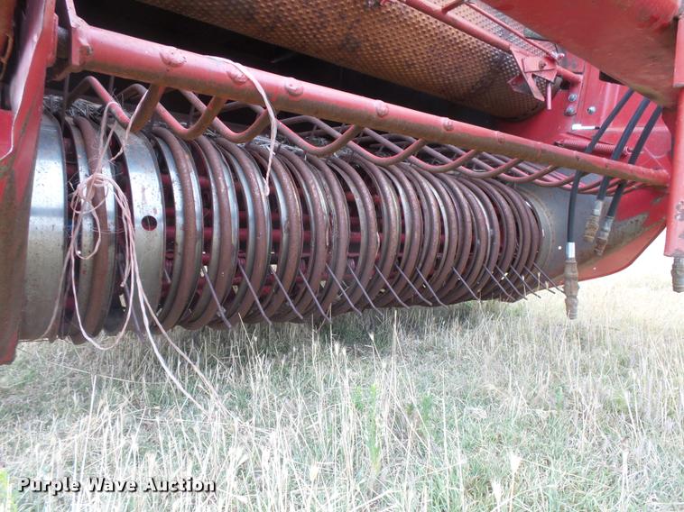 image for item DC3983 OMC 596 Series II round baler