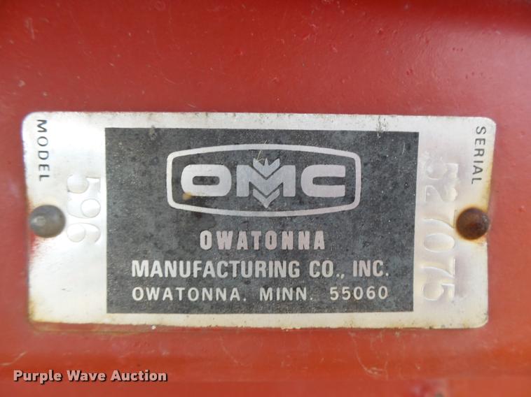 image for item DC3983 OMC 596 Series II round baler
