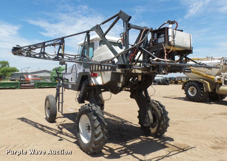 image for item DC3992 SpraCoupe 3630 self-propelled sprayer