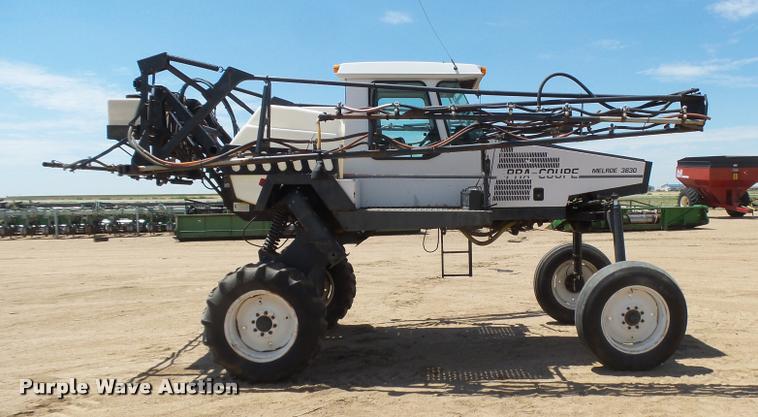 image for item DC3992 SpraCoupe 3630 self-propelled sprayer