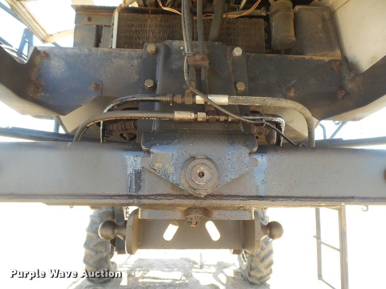 image for item DC3992 SpraCoupe 3630 self-propelled sprayer