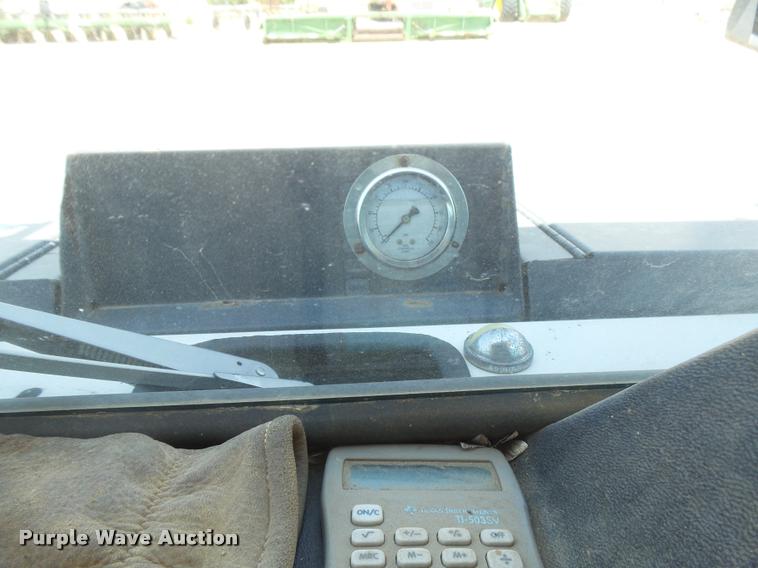 image for item DC3992 SpraCoupe 3630 self-propelled sprayer