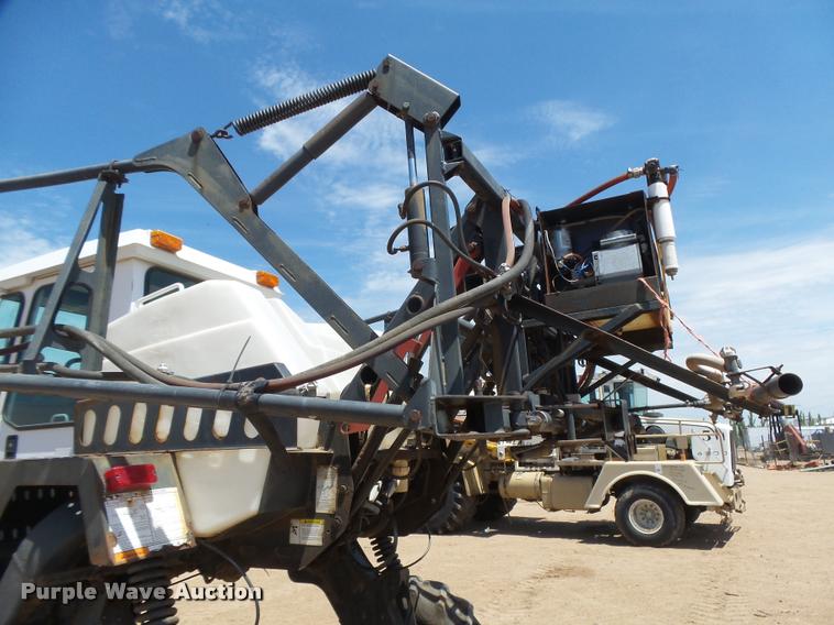 image for item DC3992 SpraCoupe 3630 self-propelled sprayer