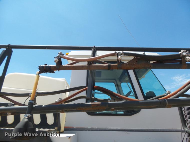 image for item DC3992 SpraCoupe 3630 self-propelled sprayer