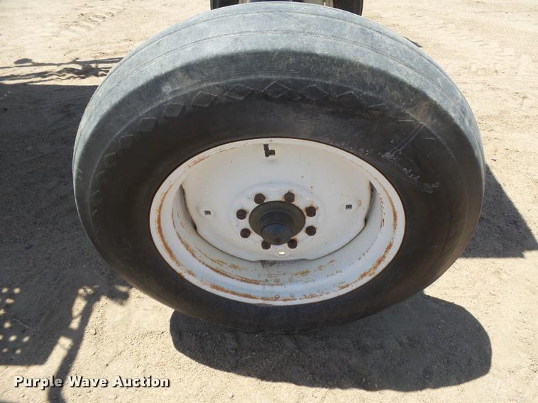 image for item DC3992 SpraCoupe 3630 self-propelled sprayer