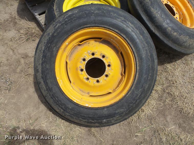 image for item DE9116 (4) 7.50-20 tires and wheels