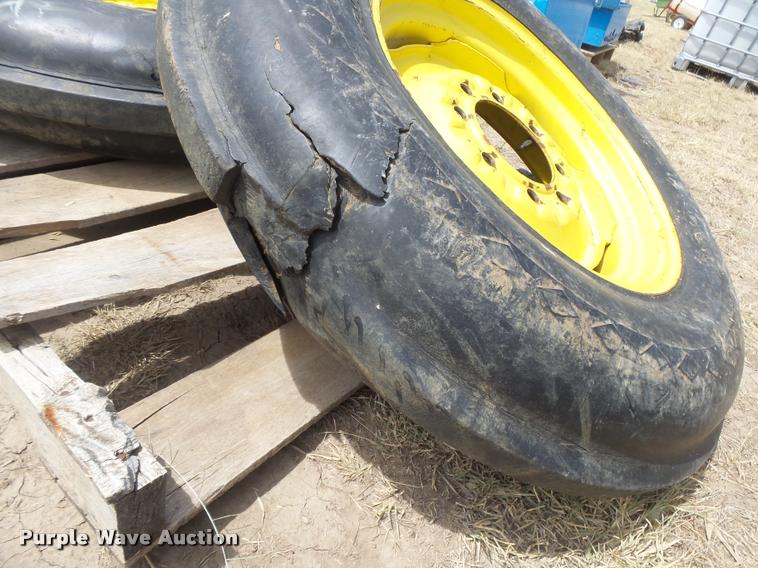 image for item DE9116 (4) 7.50-20 tires and wheels