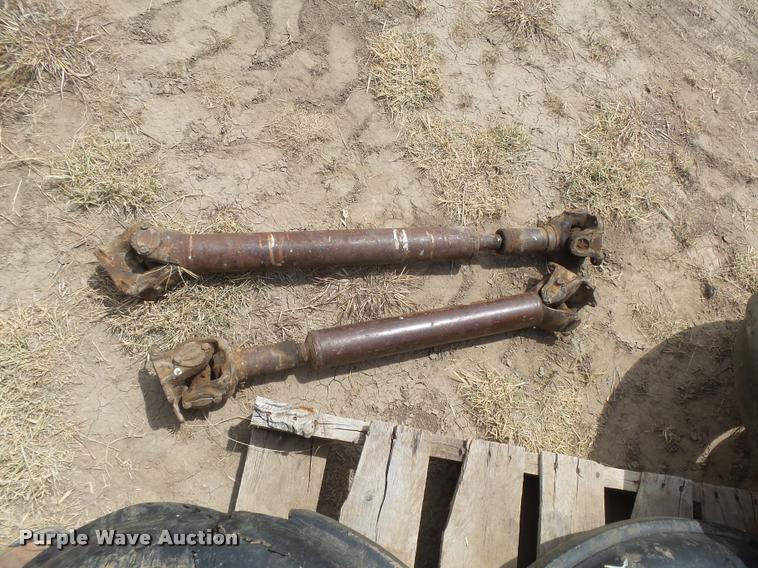 image for item DE9116 (4) 7.50-20 tires and wheels