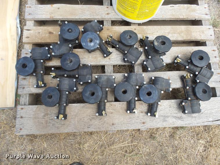 (12) John Deere electric planter clutches in Sublette, KS Item DE9141