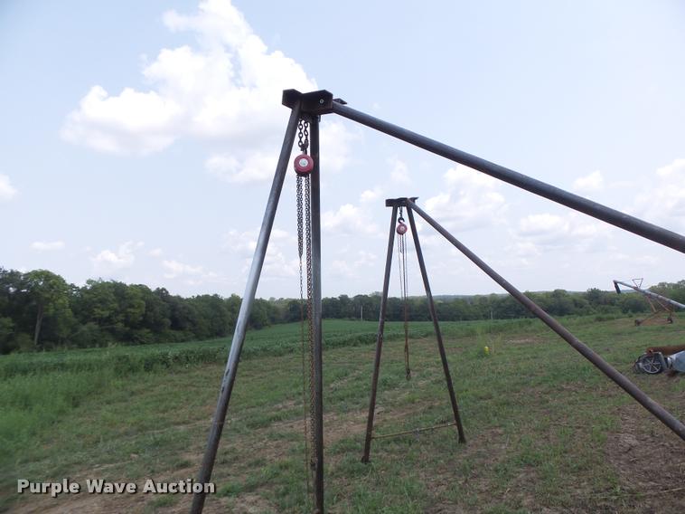 image for item DF9358 (4) grain bin hoists