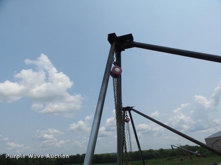 image for item DF9358 (4) grain bin hoists