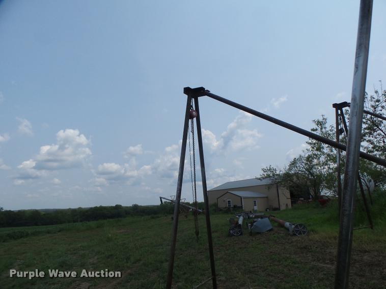 image for item DF9358 (4) grain bin hoists