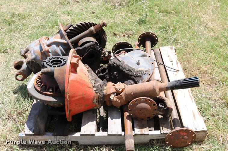 image for item DG9769 Rear axle assembly