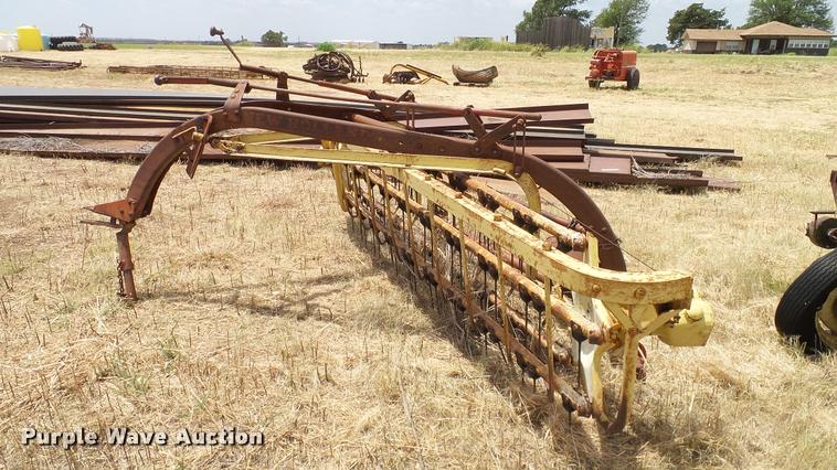 image for item DG9832 New Holland 56 hay rake