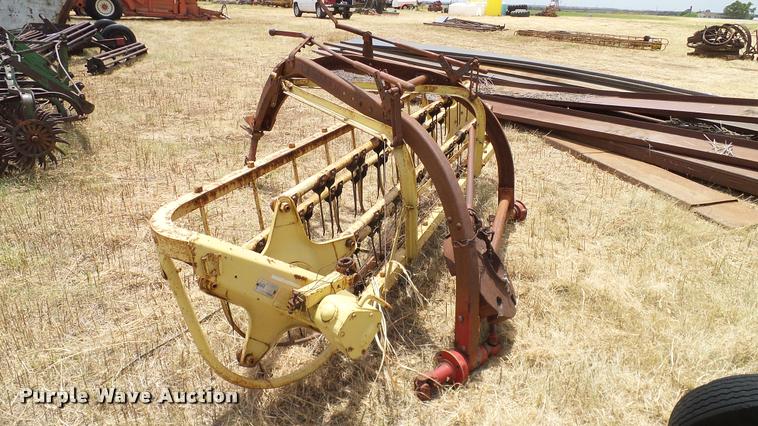 image for item DG9832 New Holland 56 hay rake