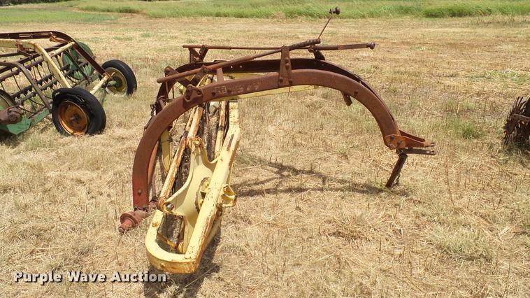image for item DG9832 New Holland 56 hay rake