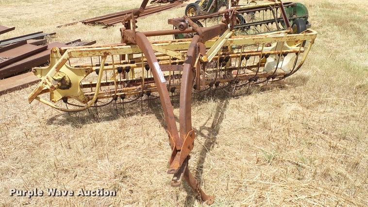 image for item DG9832 New Holland 56 hay rake