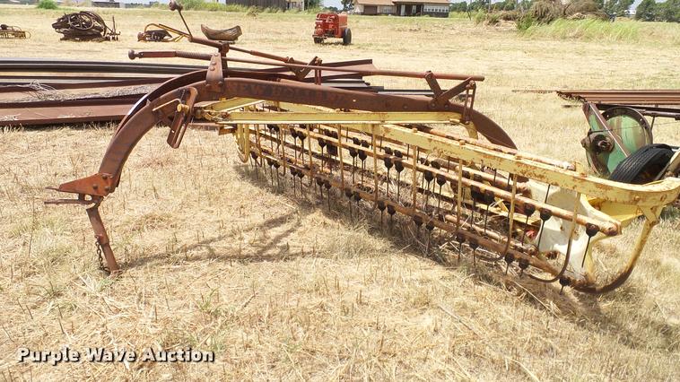 image for item DG9832 New Holland 56 hay rake