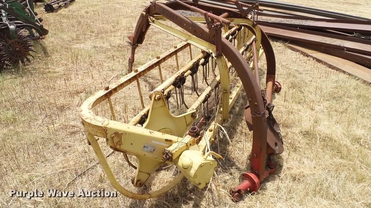 image for item DG9832 New Holland 56 hay rake