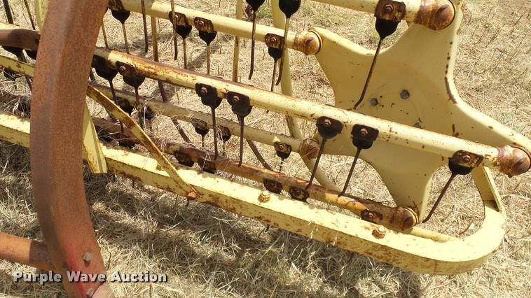 image for item DG9832 New Holland 56 hay rake