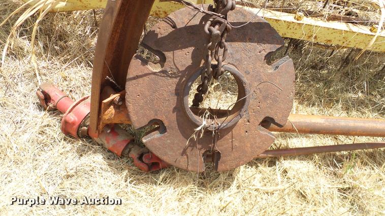 image for item DG9832 New Holland 56 hay rake