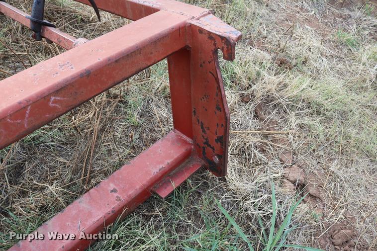 image for item DG9859 Small square bale grapple