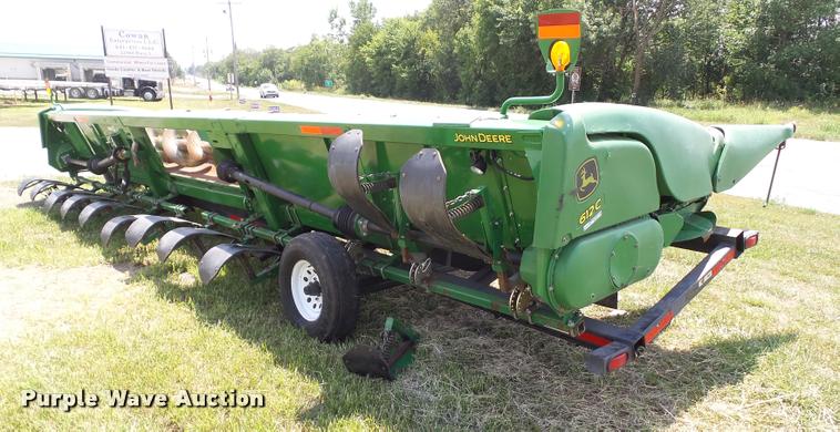 image for item DH9368 2012 John Deere 612C Stalkmaster chopping corn head