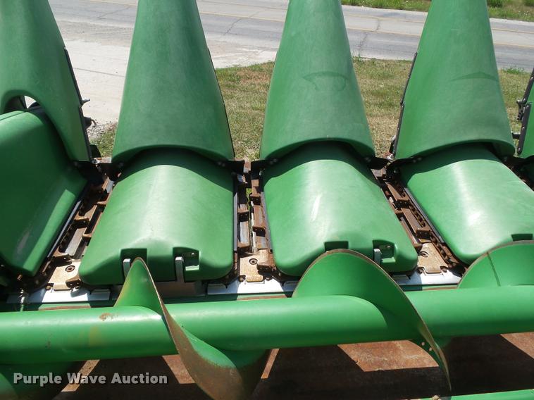 image for item DH9368 2012 John Deere 612C Stalkmaster chopping corn head