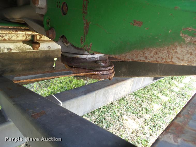 image for item DH9368 2012 John Deere 612C Stalkmaster chopping corn head