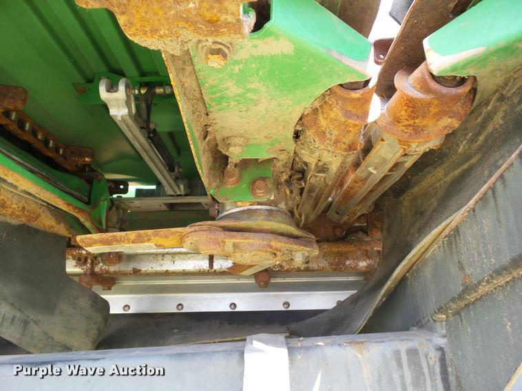 image for item DH9368 2012 John Deere 612C Stalkmaster chopping corn head