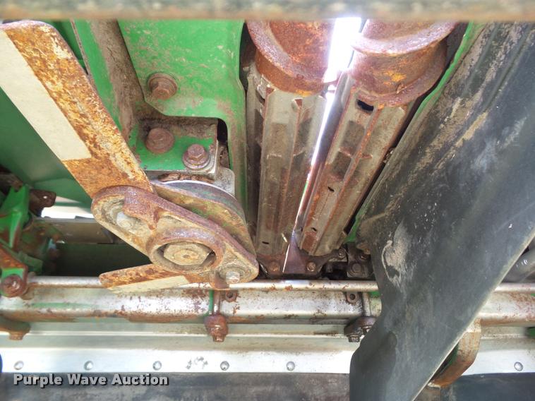 image for item DH9368 2012 John Deere 612C Stalkmaster chopping corn head