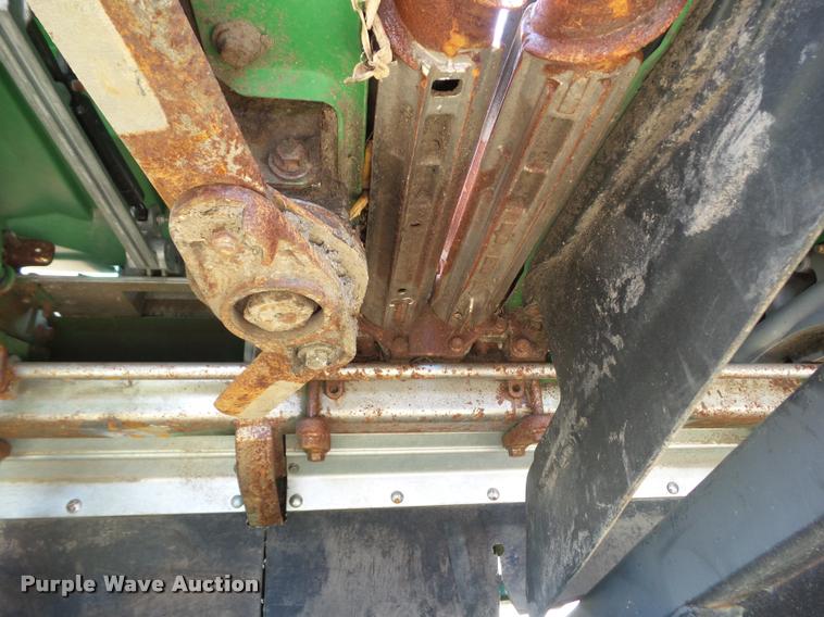 image for item DH9368 2012 John Deere 612C Stalkmaster chopping corn head