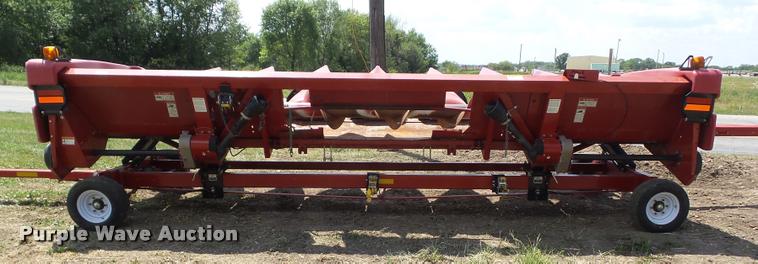 image for item DH9369 2009 Case IH 3208 corn head