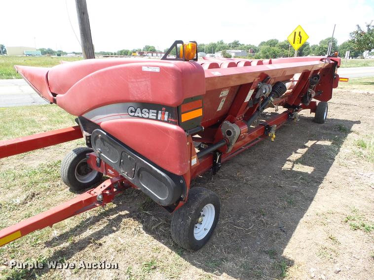 image for item DH9369 2009 Case IH 3208 corn head