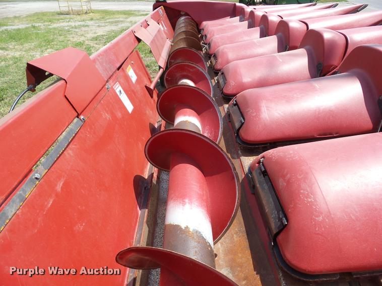 image for item DH9369 2009 Case IH 3208 corn head