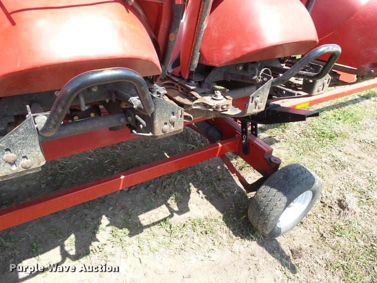 image for item DH9369 2009 Case IH 3208 corn head
