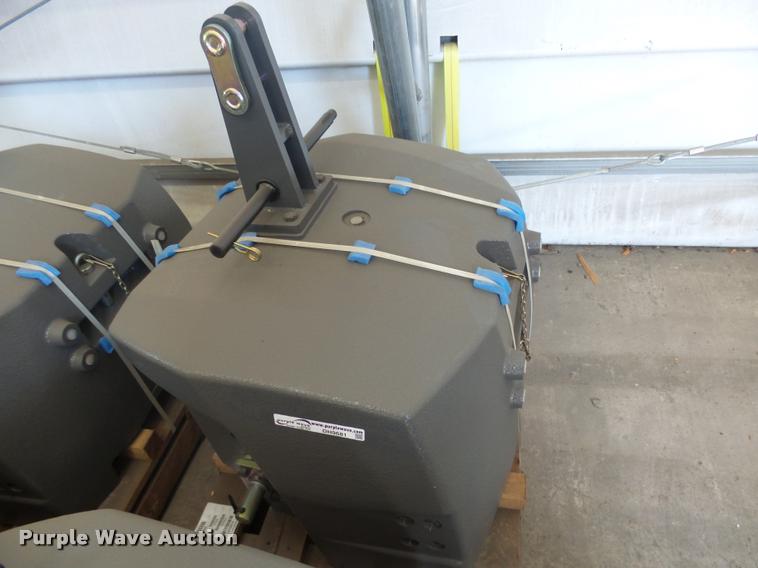 image for item DH9681 Massey-Ferguson tractor weights