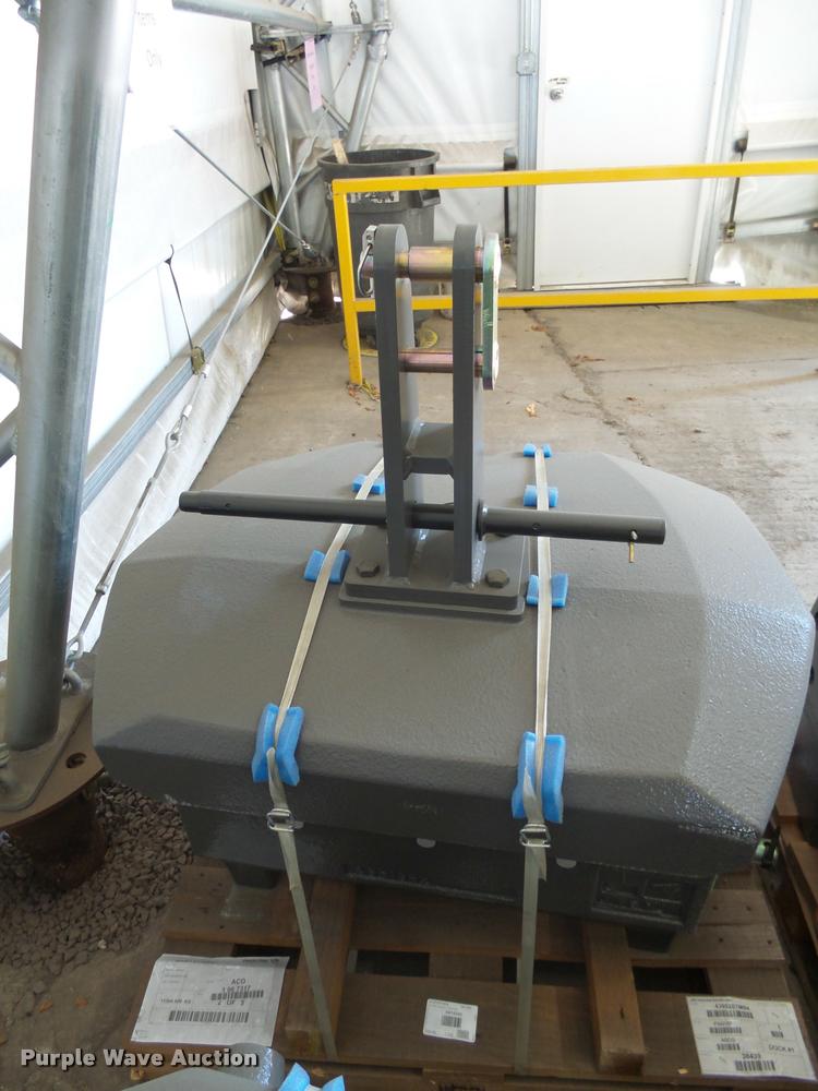 image for item DH9681 Massey-Ferguson tractor weights