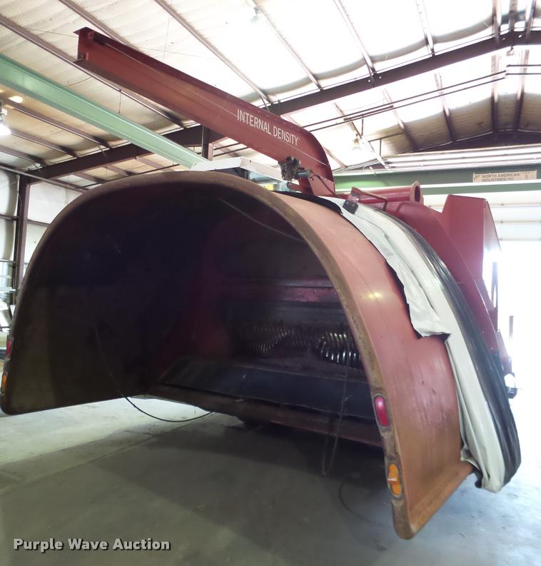 image for item DL9085 2004 Versa Bagger ID 912 silage tube bagger