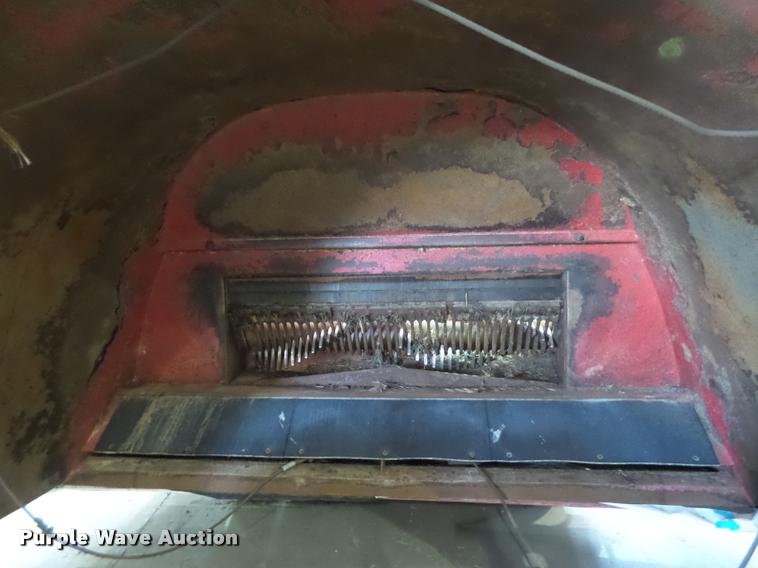 image for item DL9085 2004 Versa Bagger ID 912 silage tube bagger