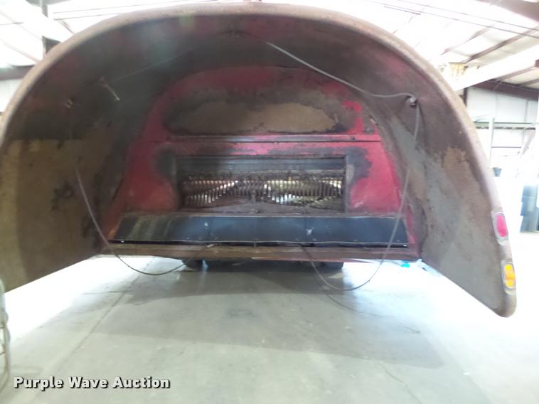 image for item DL9085 2004 Versa Bagger ID 912 silage tube bagger