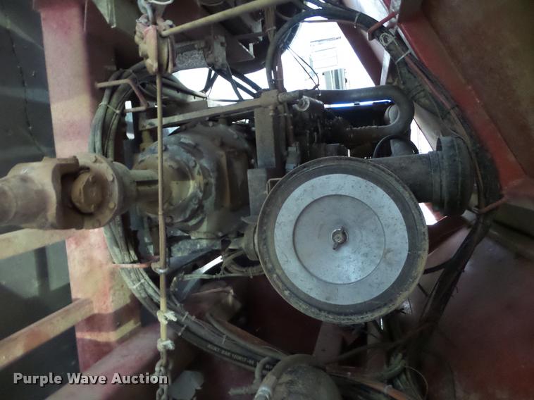 image for item DL9085 2004 Versa Bagger ID 912 silage tube bagger