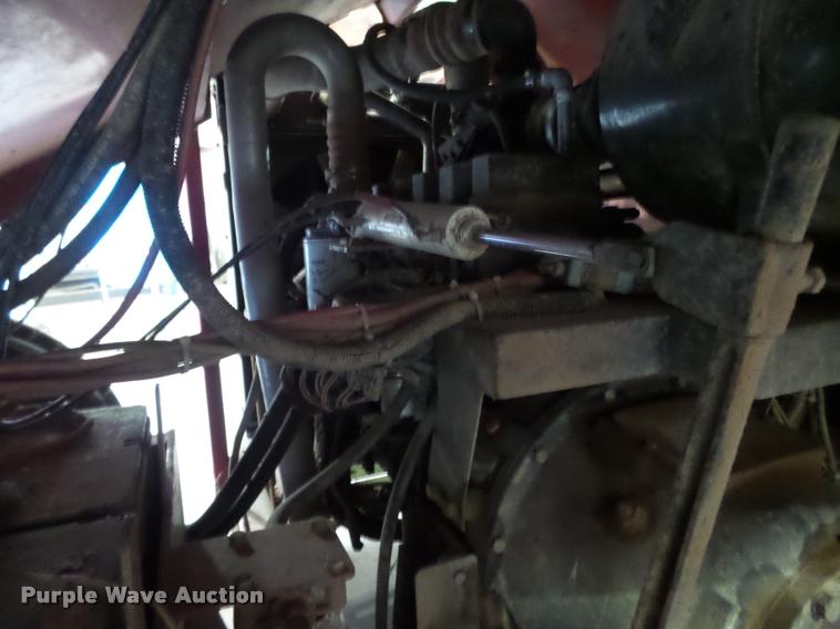 image for item DL9085 2004 Versa Bagger ID 912 silage tube bagger