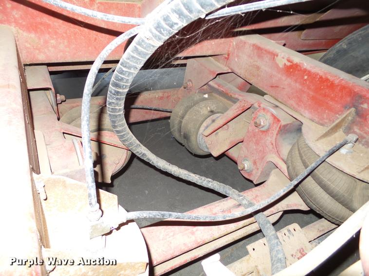 image for item DL9085 2004 Versa Bagger ID 912 silage tube bagger