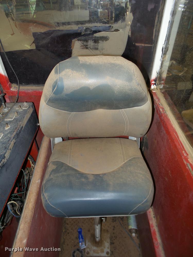 image for item DL9085 2004 Versa Bagger ID 912 silage tube bagger